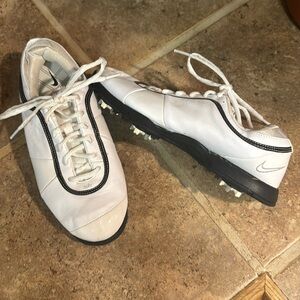 Like New Nike Dormie Golf Shoes